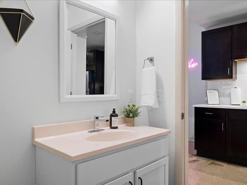 Cozysuites Historic 1Br, Downtown Pittsburgh Extérieur photo